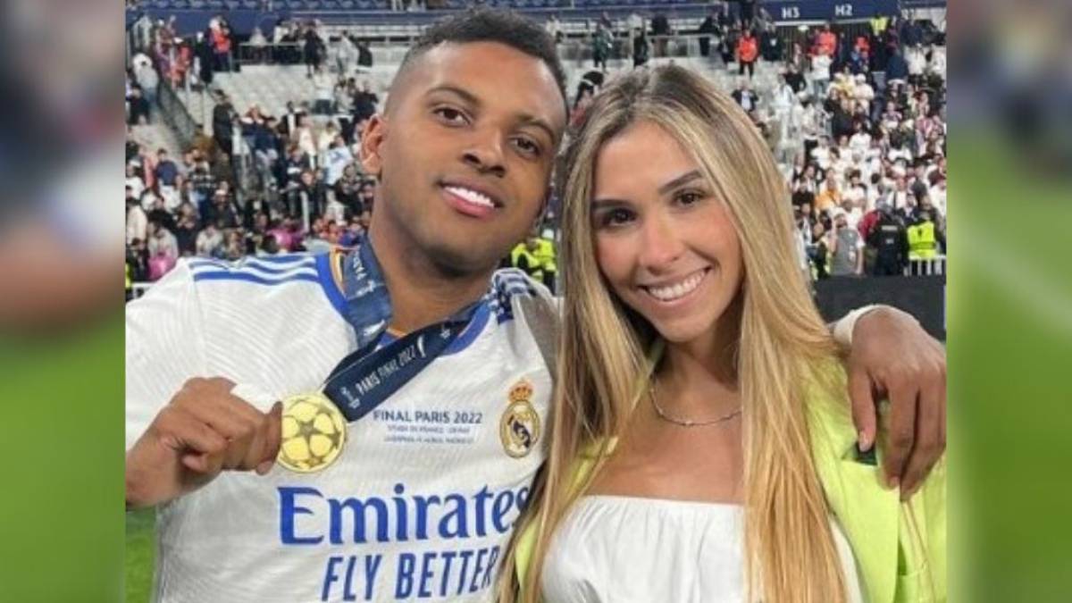 Diferente da turbulência de Militão, o atacante Rodrygo Goes viveu um roteiro de "foco total". Às vésperas da estreia no Catar, em novembro de 2022, a influenciadora Luana Atik confirmou que o relacionamento com o "Raio" havia chegado ao fim. Foto: Reprodução/Instagram
