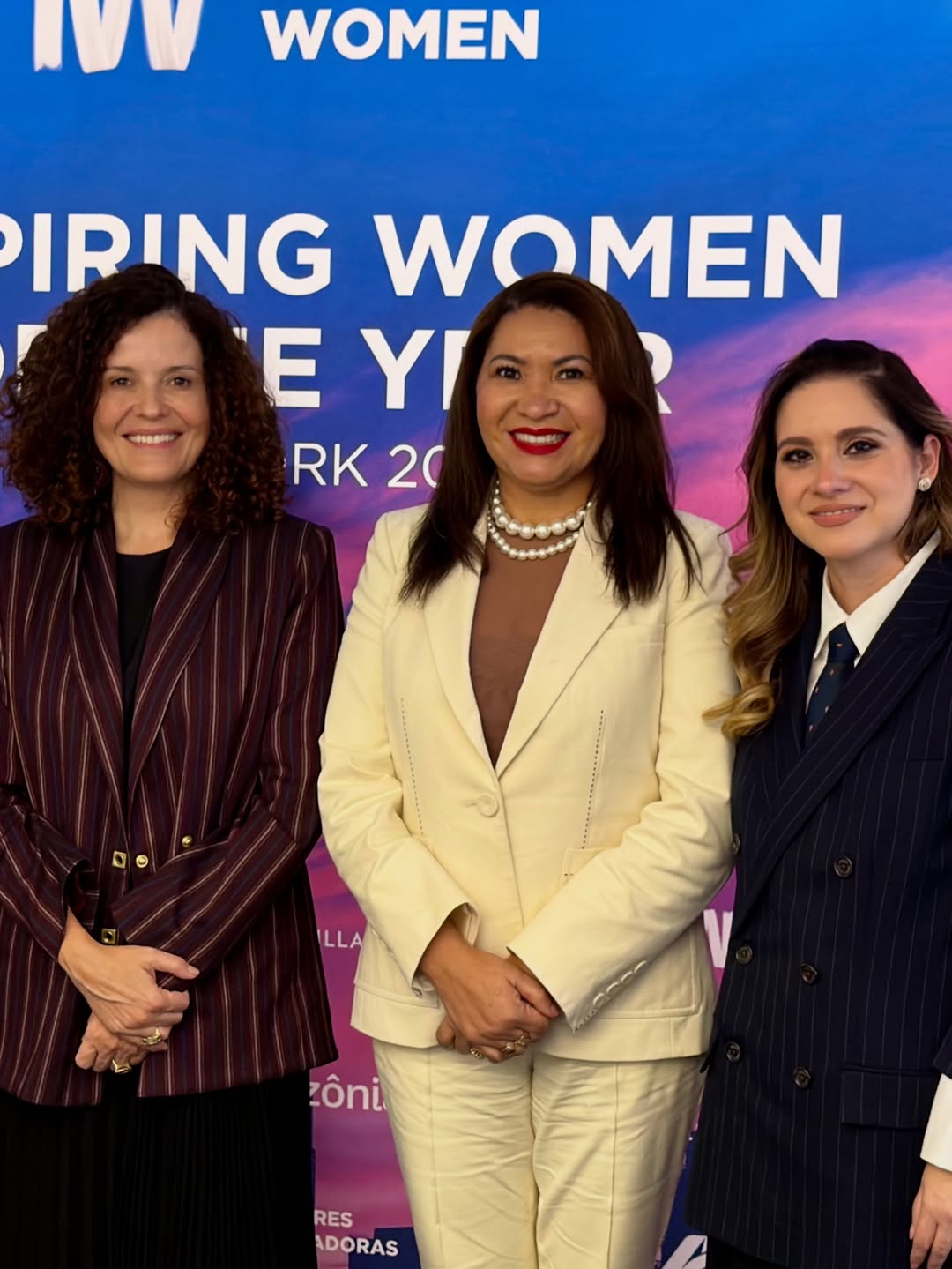 Edição internacional do Inspiring Women of the Year reuniu executivas, empresárias e lideranças brasileiras e internacionais no icônico The News Building.