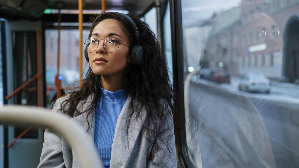 Lembrando que o Spotify Wrapped 2025, disponível pelo aplicativo, também destaca suas músicas mais ouvidas no ano (Fotos: Pexels)