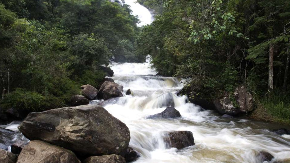 Além do folclore, a cidade oferece belezas naturais exuberantes ao pé da Serra da Mantiqueira. Foto: Reprodução/divulgação