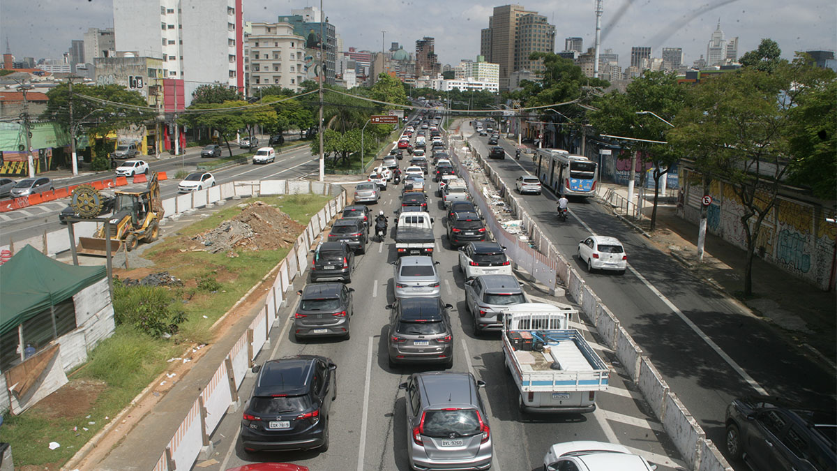 São Paulo tem convivido com um cenário de caos no trânsito nos últimos meses, com o município registrando números expressivos, mas que passam longe do recorde histórico da cidade - Thiago Neme/Gazeta de S.Paulo