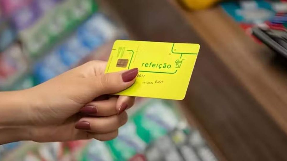 O uso do VA requer atenção às regras do contrato, garantindo que o saldo esteja disponível mesmo em períodos de interrupção laboral. Vitor Vasconcelos/Secom