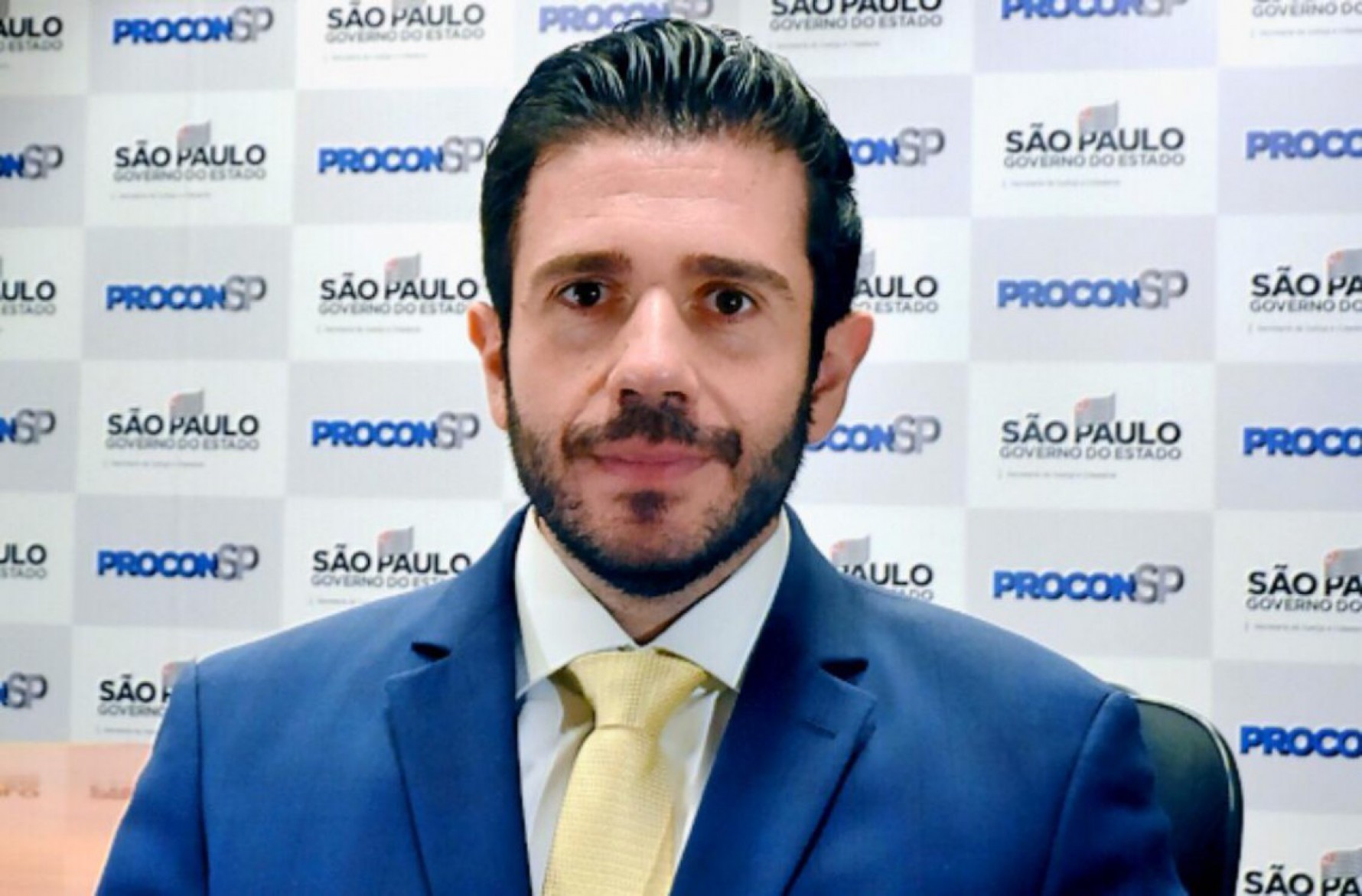 Guilherme Farid, chefe de gabinete Procon- SP Macaque in the trees