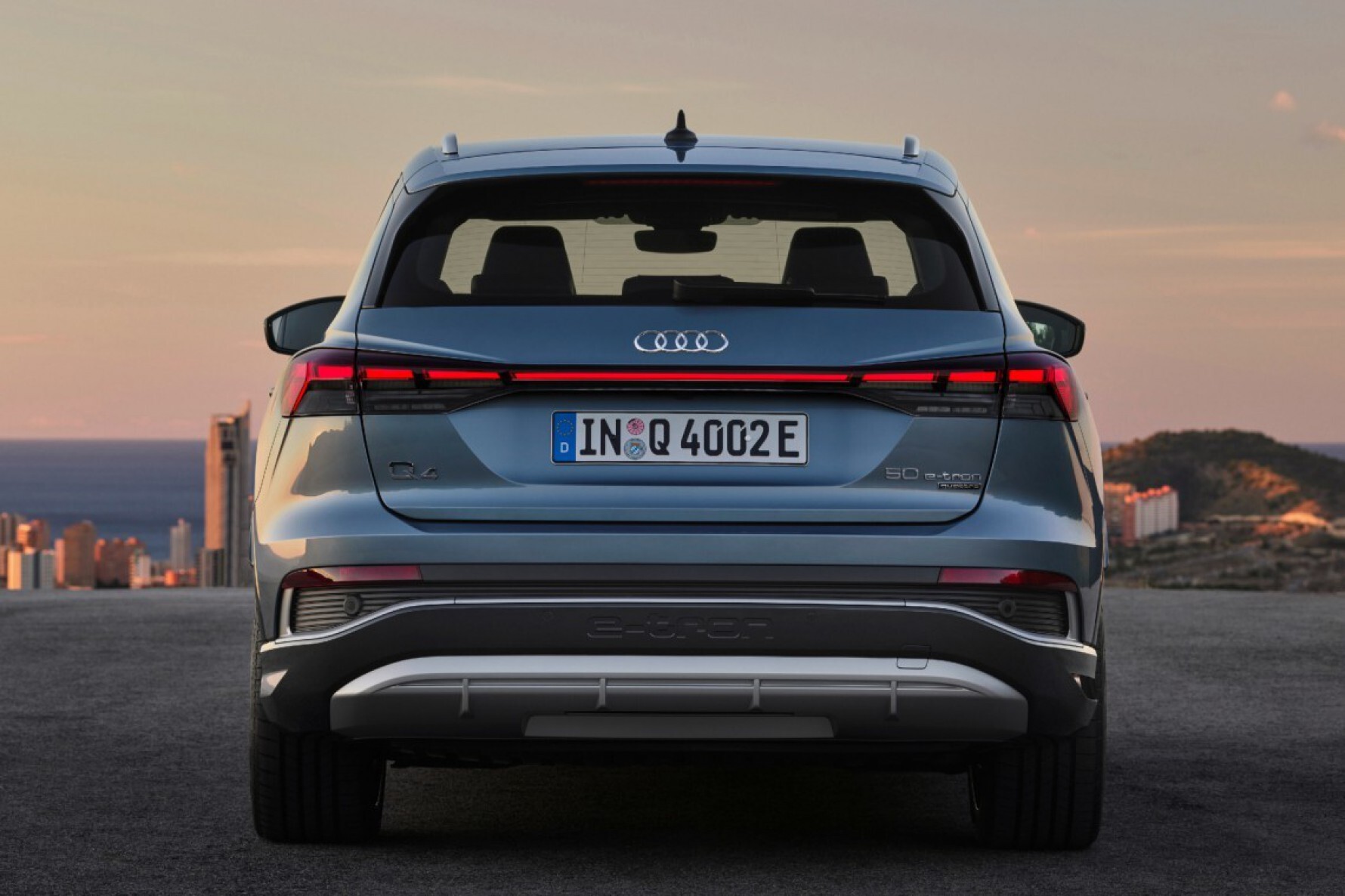 O projeto progressivo da marca é tão funcional quanto aerodinâmico: o Q4 e-Tron (foto) obtém um coeficiente de arrasto de 0,28 e o Q4 Sportback e-Tron consegue um número ainda melhor, de 0,26 Macaque in the trees