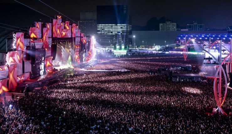 O festival que é considerado um dos maiores do mundo será realizado nos dias 2,3,4, 8, 9, 10 e 11 de setembro do próximo ano Macaque in the trees