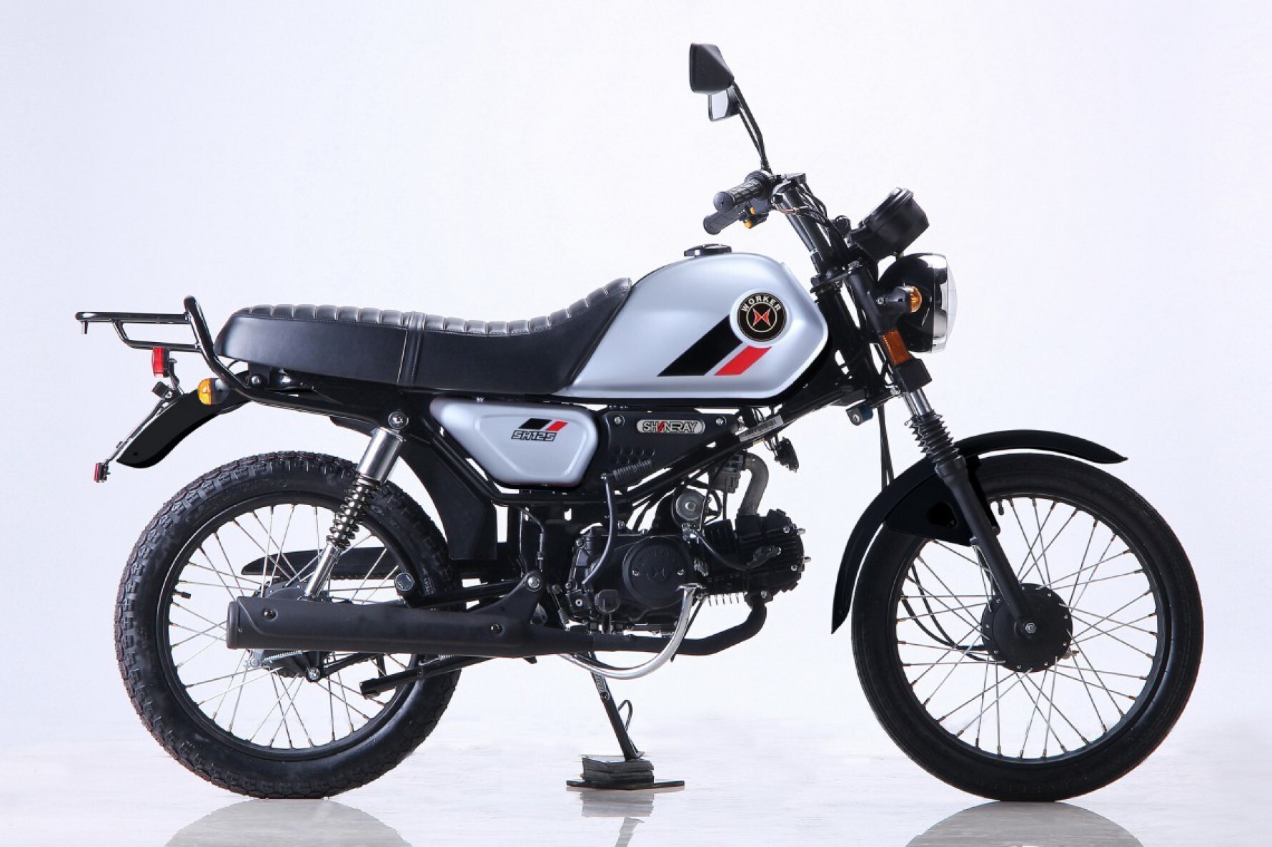 Com preço sugerido de R$ 7.290 e design inspirado nas cafe racers, a SH 125 Worker foca no custo-benefício Macaque in the trees