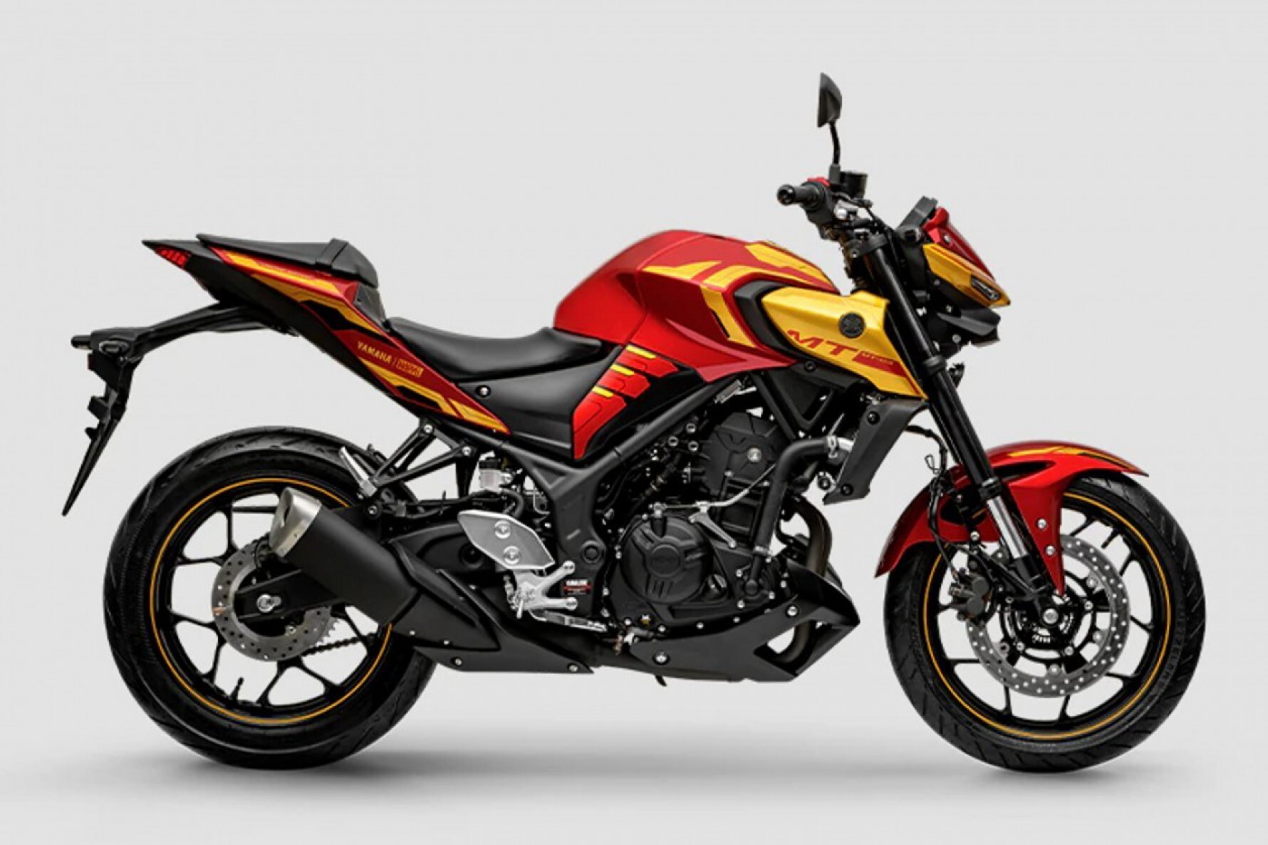 A MT-03 Homem de Ferro chega à rede de concessionárias autorizadas Yamaha com preço público sugerido de R$ 27.790, mais frete Macaque in the trees