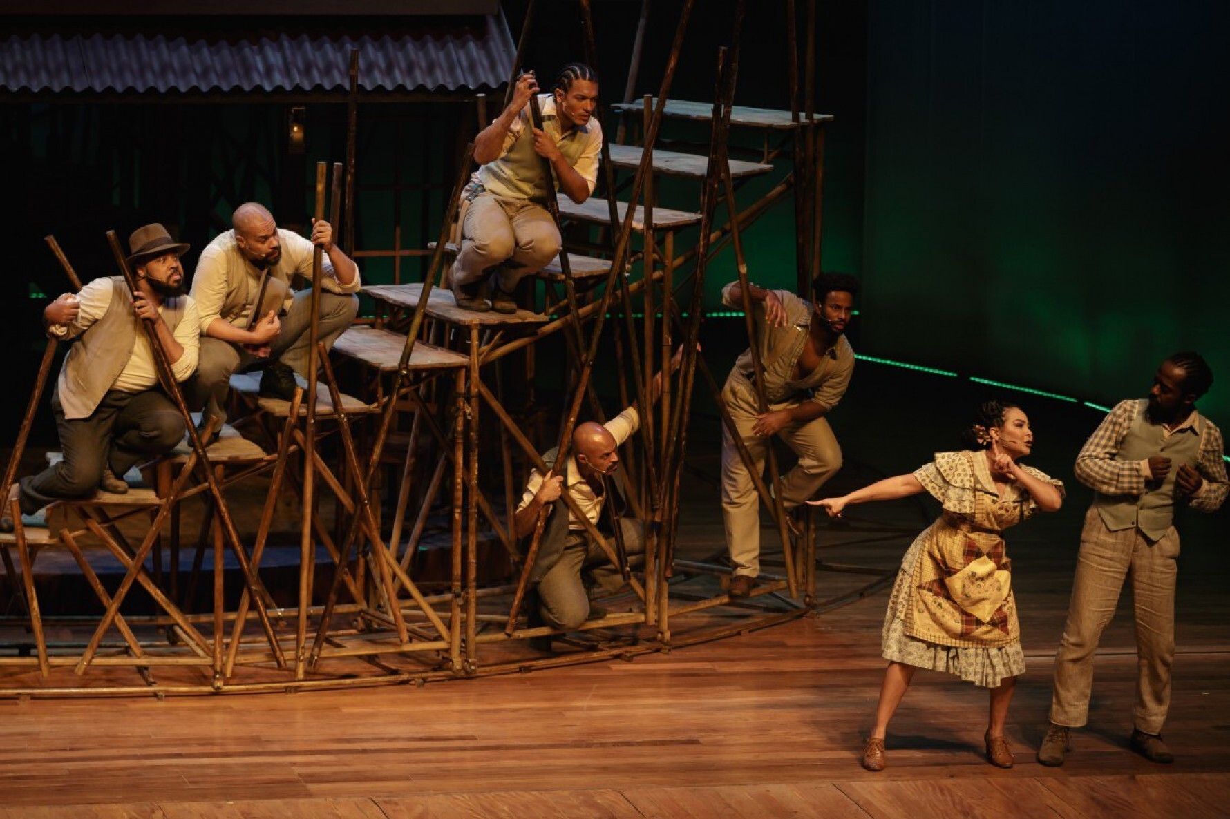 O musical A Cor Púrpura é baseado no livro homônimo de Alice Walker, a primeira escritora negra a ganhar o prêmio Pulitzer Macaque in the trees